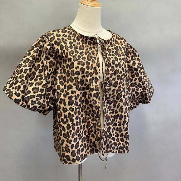 Abercrombie & Fitch Short-Sleeve Tie-Front Top Leopard Print Size Large NWT - Picture 2 of 16